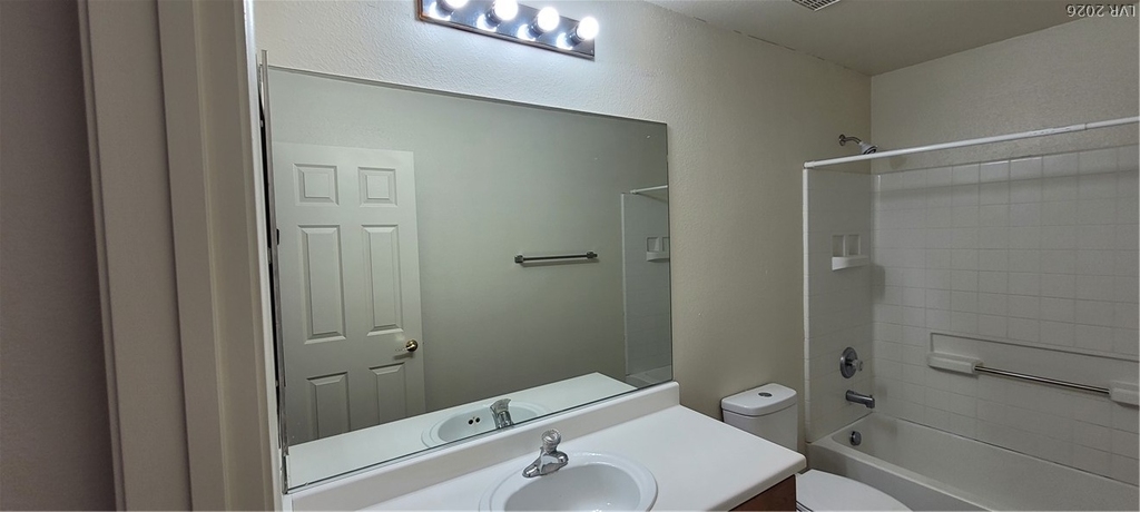 9229 Millikan Avenue - Photo 10