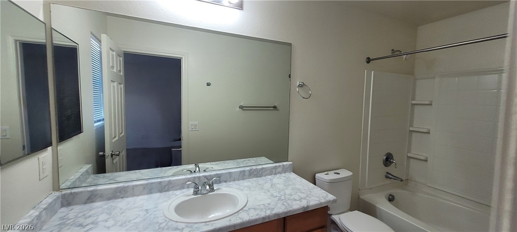 9229 Millikan Avenue - Photo 8