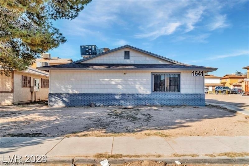 1641 N Lamont Street - Photo 9