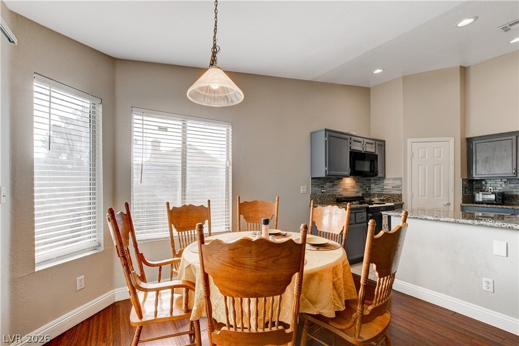 2023 Farmouth Circle - Photo 18
