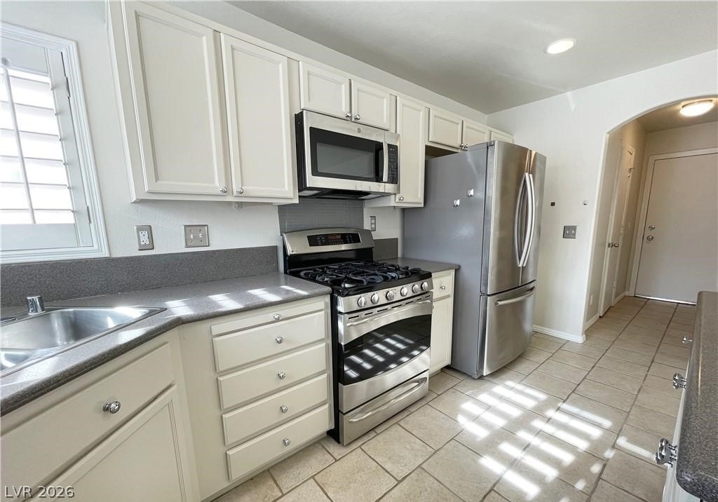 913 Dancing Rain Court - Photo 17