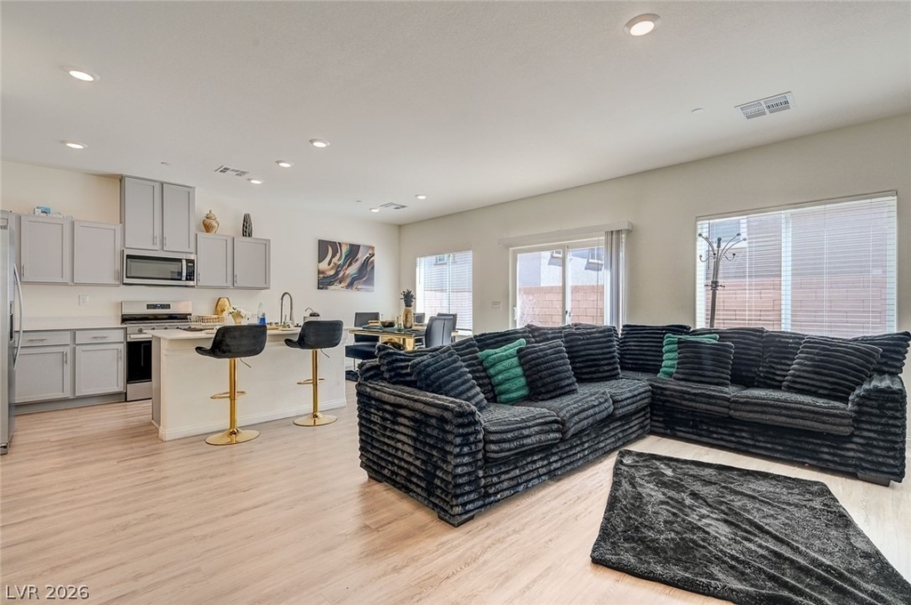 9946 Indigo Cliffs Street - Photo 3
