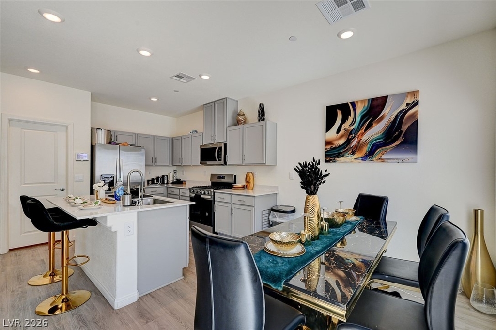 9946 Indigo Cliffs Street - Photo 8