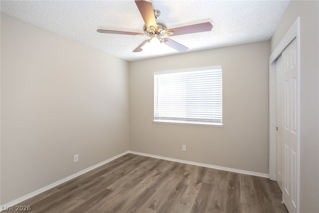 6236 Barkstone Avenue - Photo 11