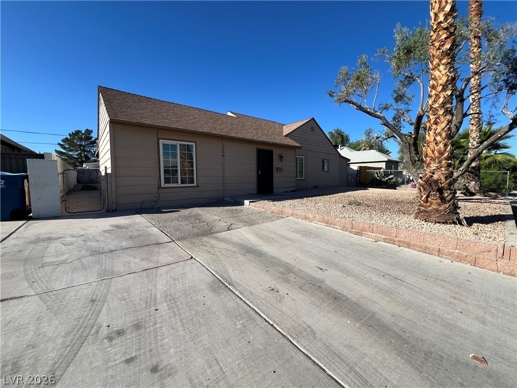 1304 Wengert Avenue - Photo 2
