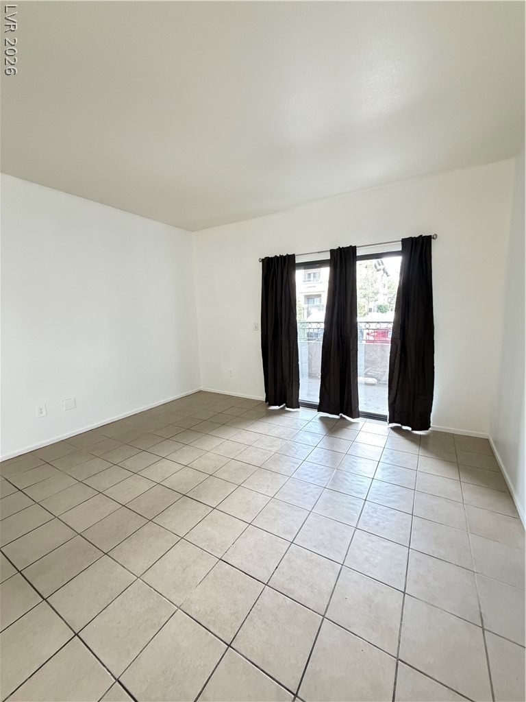 8250 N Grand Canyon Drive - Photo 3