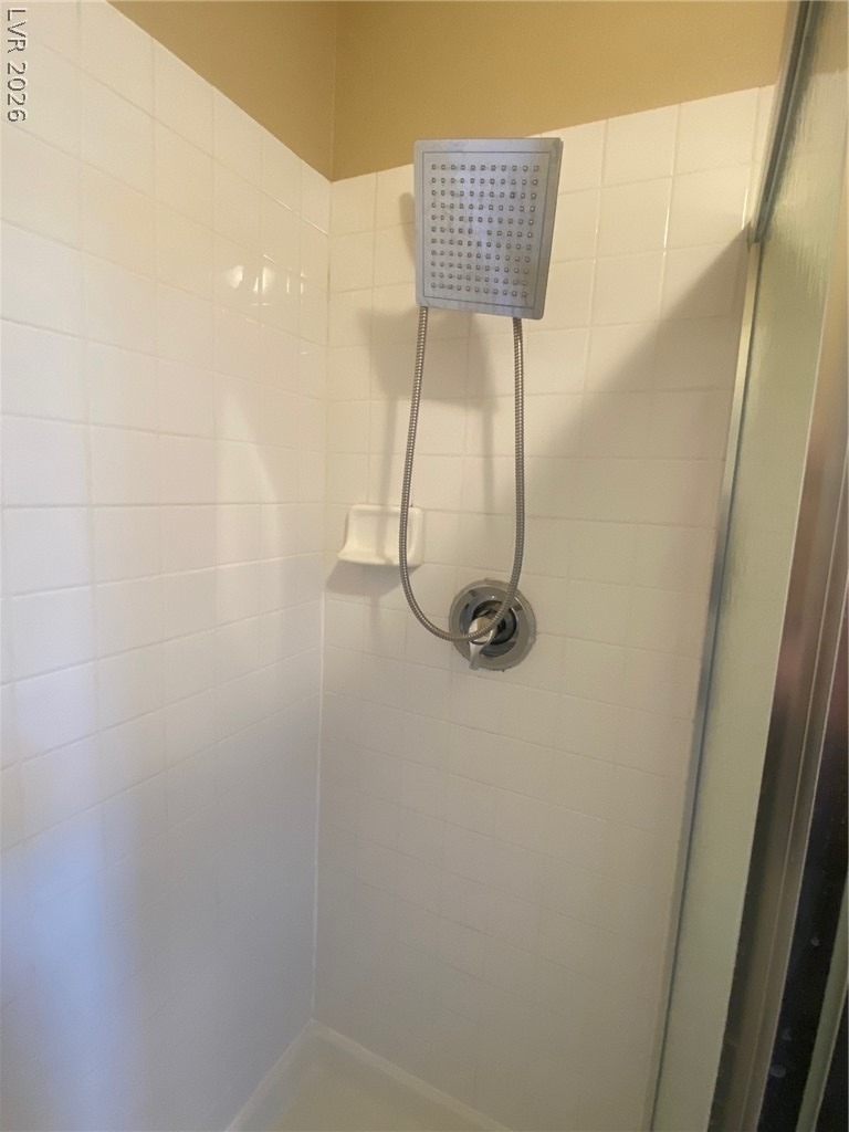 5010 Paradise Harbor Place - Photo 5