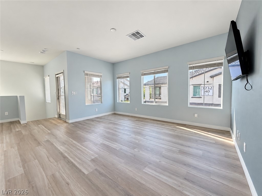 7308 N Decatur Boulevard - Photo 2