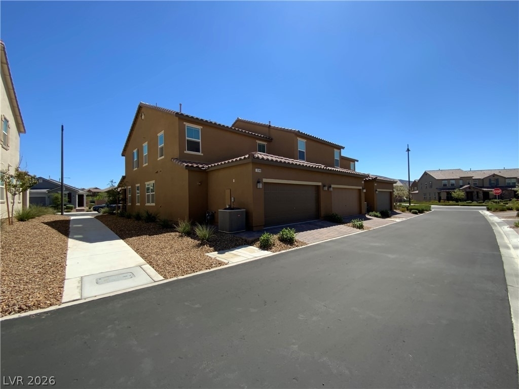3240 Avernus Avenue - Photo 43