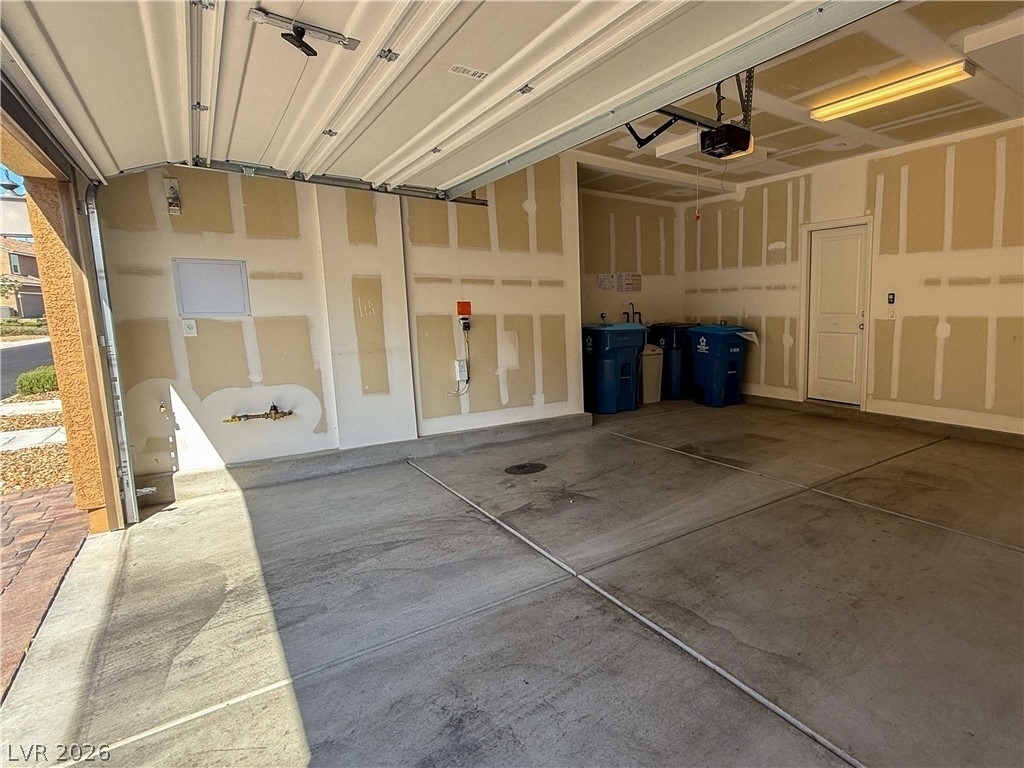 3240 Avernus Avenue - Photo 40
