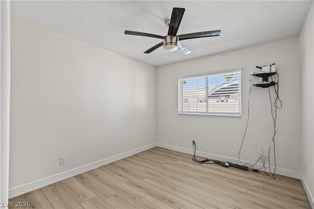 4162 Ridgewood Avenue - Photo 33