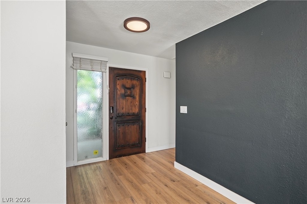 4162 Ridgewood Avenue - Photo 4