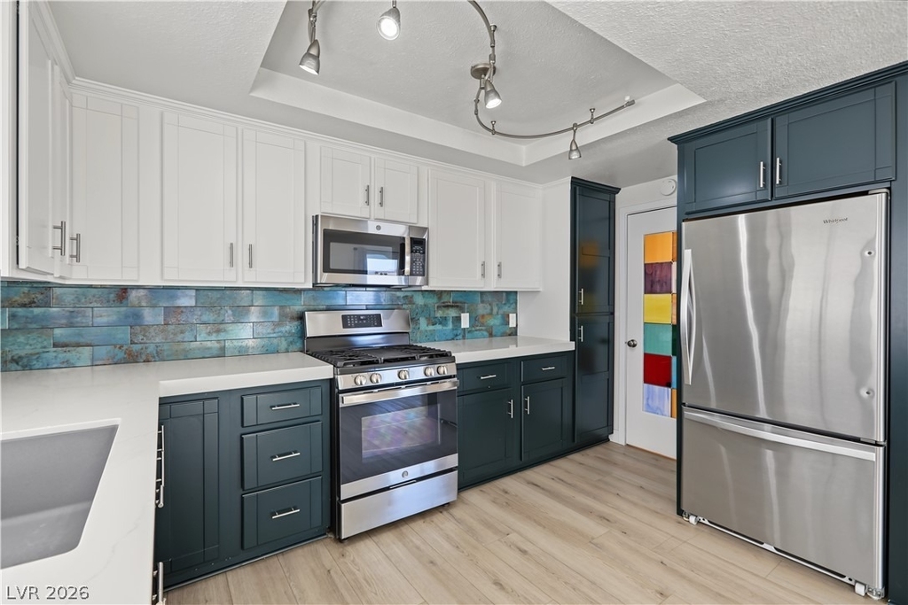 4162 Ridgewood Avenue - Photo 11