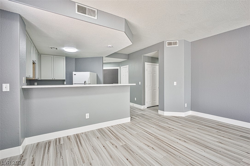 5125 W Reno Avenue - Photo 2