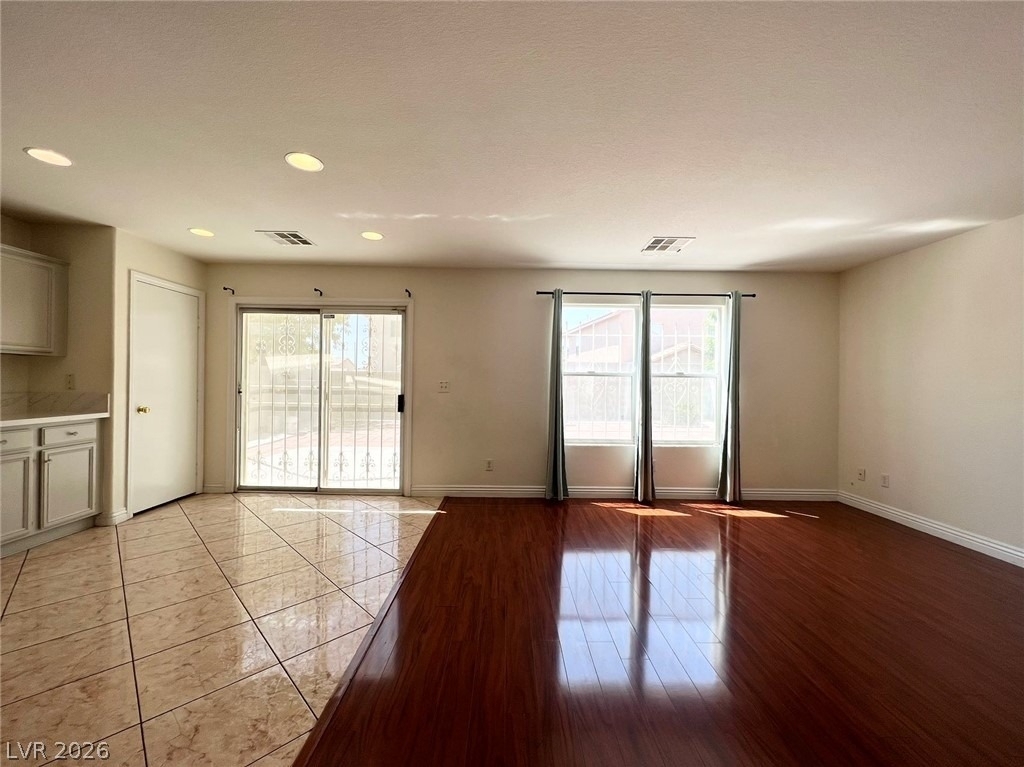 5717 W Dewey Drive - Photo 3