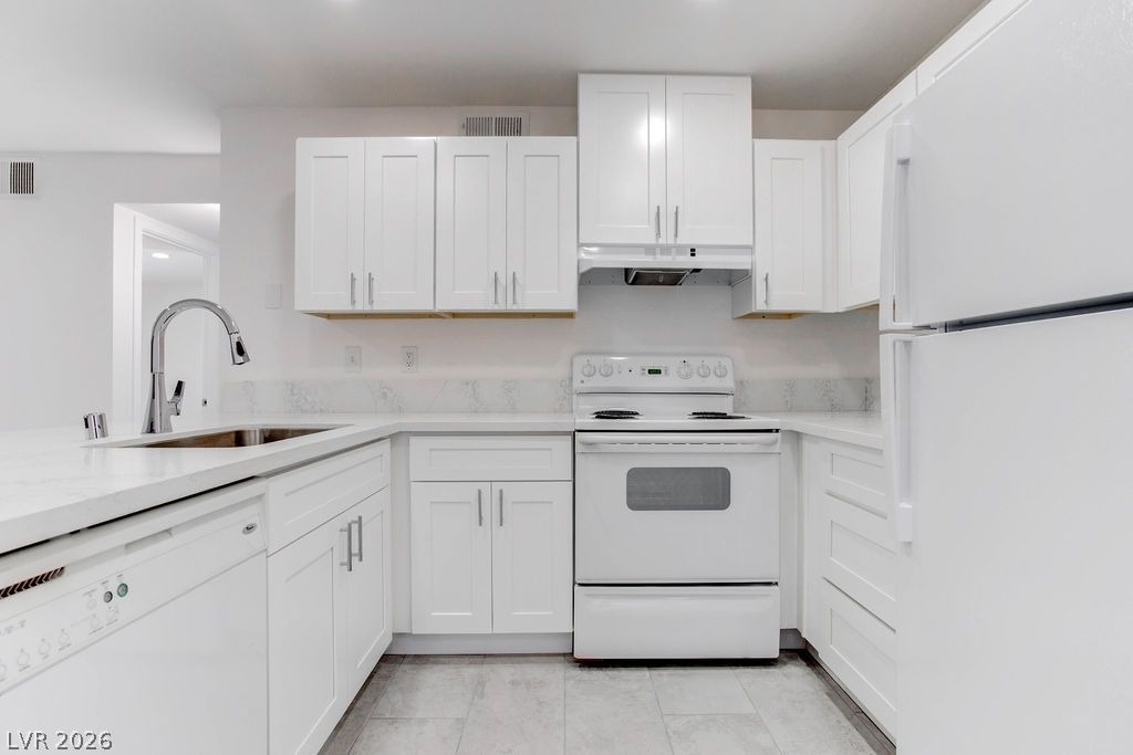 1870 Nebula Drive - Photo 15