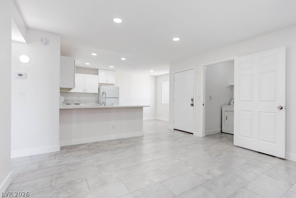 1870 Nebula Drive - Photo 19