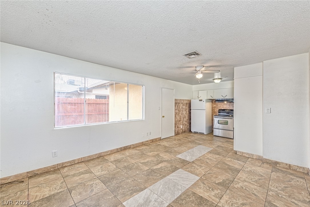 421 N Decatur Boulevard - Photo 2
