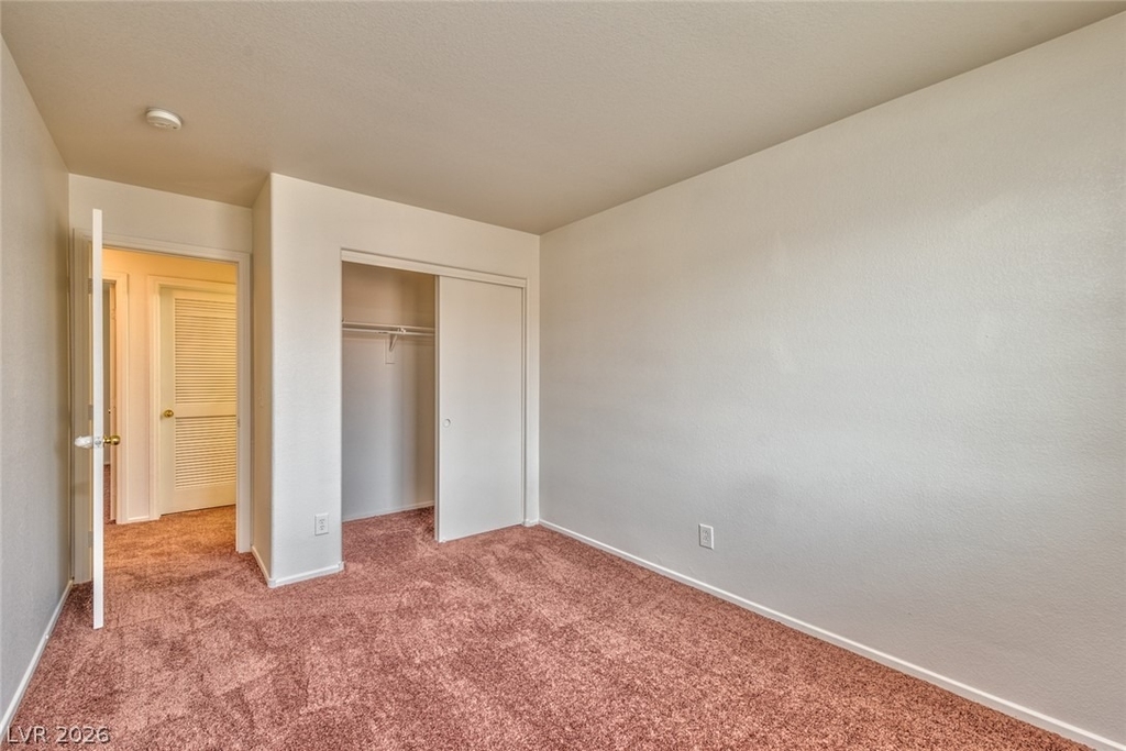 9219 Hollander Avenue - Photo 6
