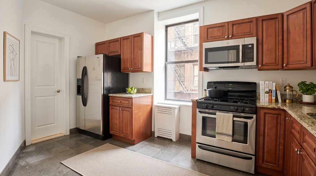 501 West 110th Street - Photo 1
