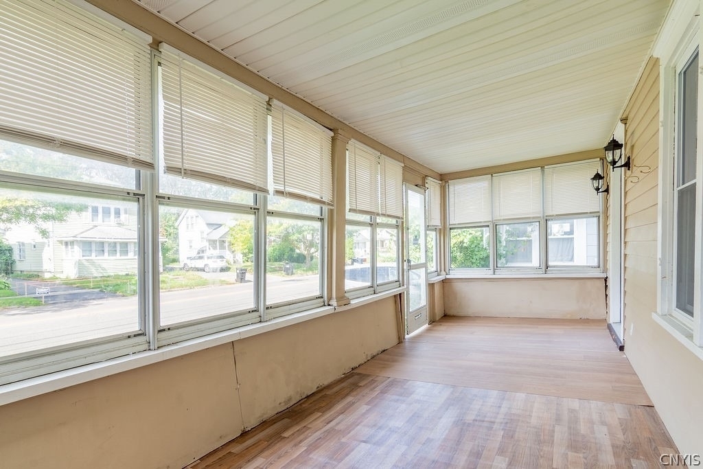 325 S Midler Avenue - Photo 5