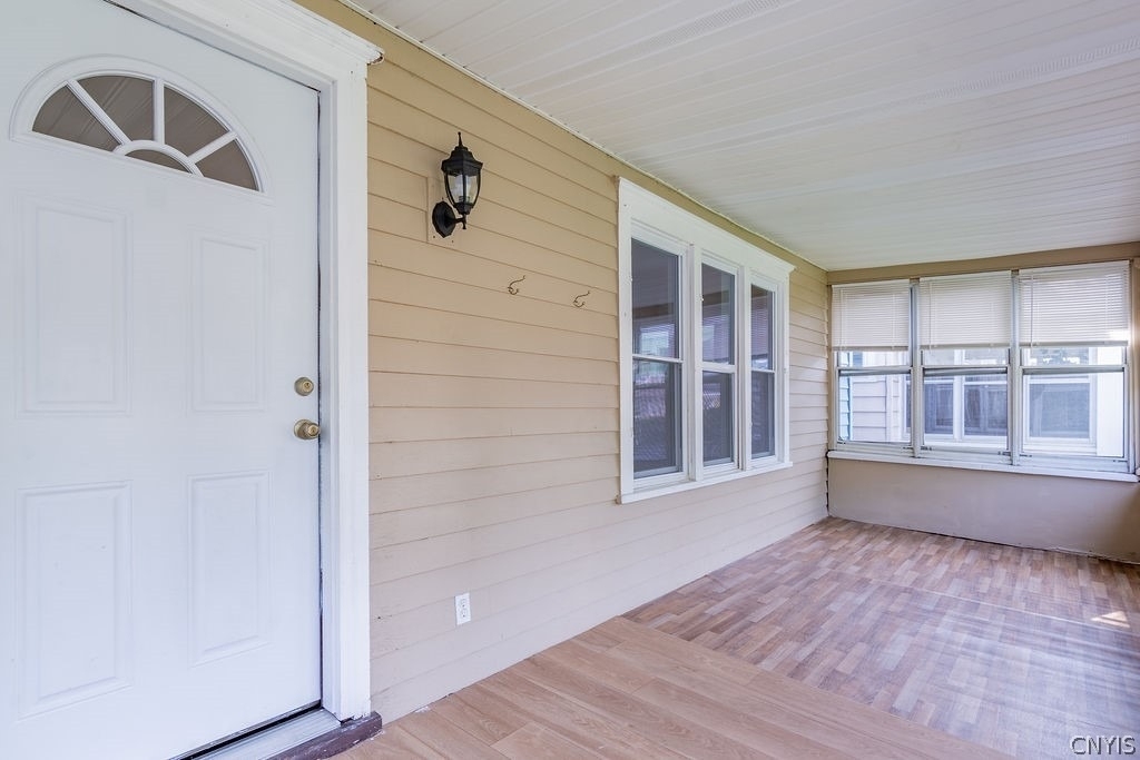 325 S Midler Avenue - Photo 4