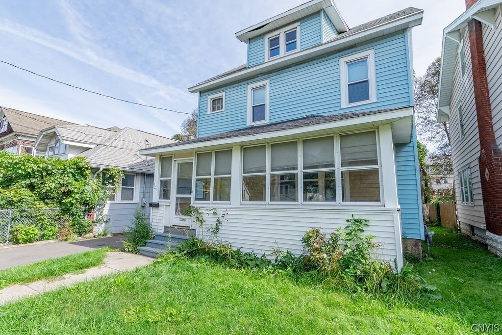 325 S Midler Avenue - Photo 1