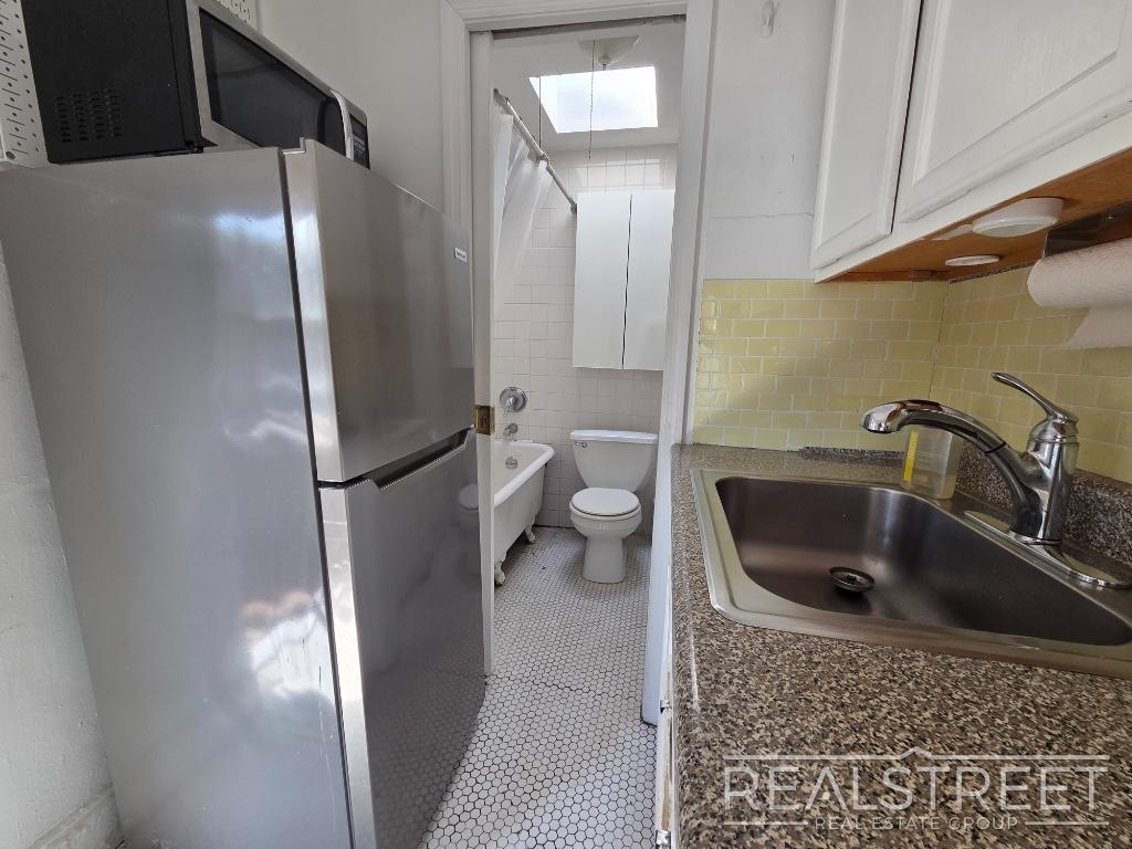 27 Cheever Place - Photo 4