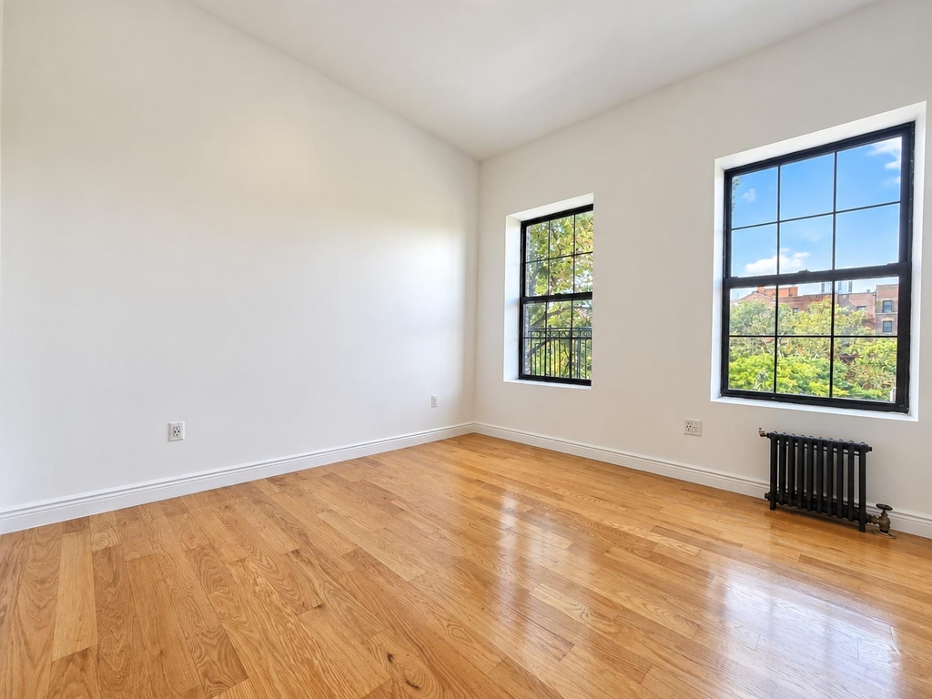 241 Ocean Parkway - Photo 5