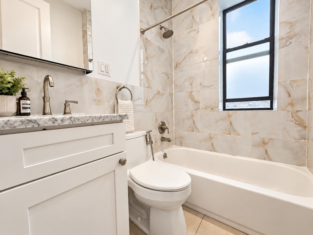241 Ocean Parkway - Photo 9
