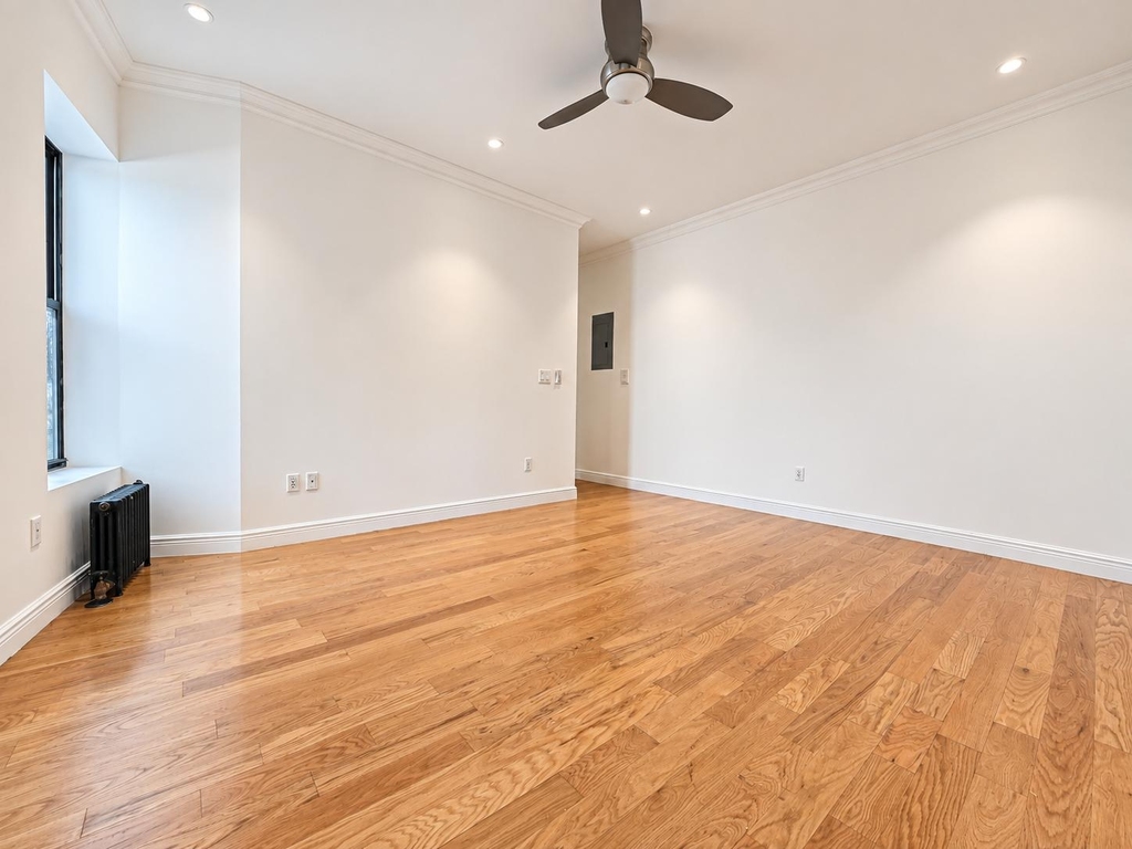 241 Ocean Parkway - Photo 6