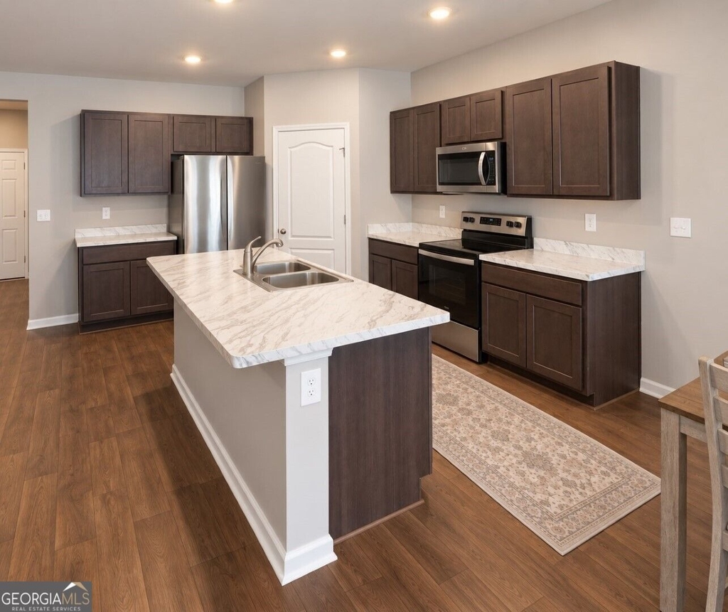 93 Landing Boulevard - Photo 4