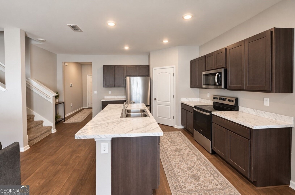 93 Landing Boulevard - Photo 5