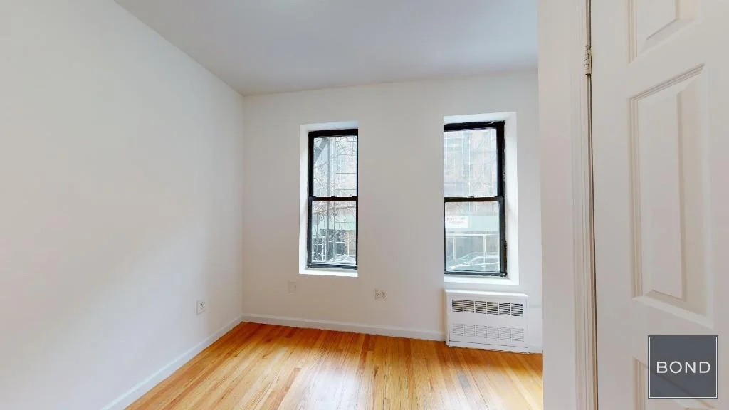 426 East 65th Street - Photo 3