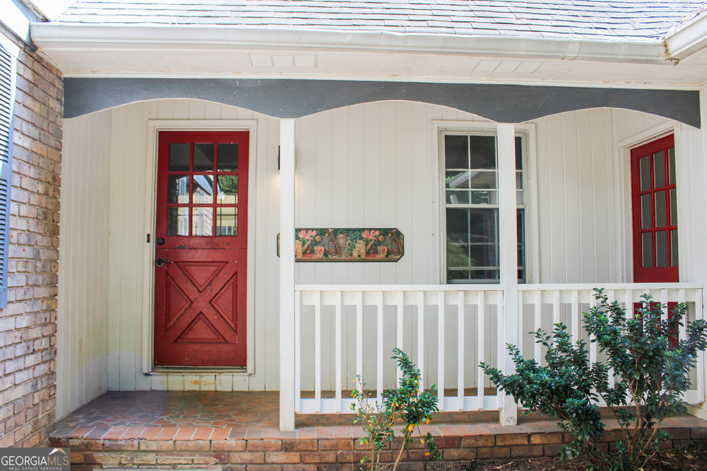 1680 Huntington Drive - Photo 2
