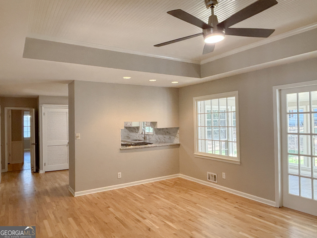 1680 Huntington Drive - Photo 11