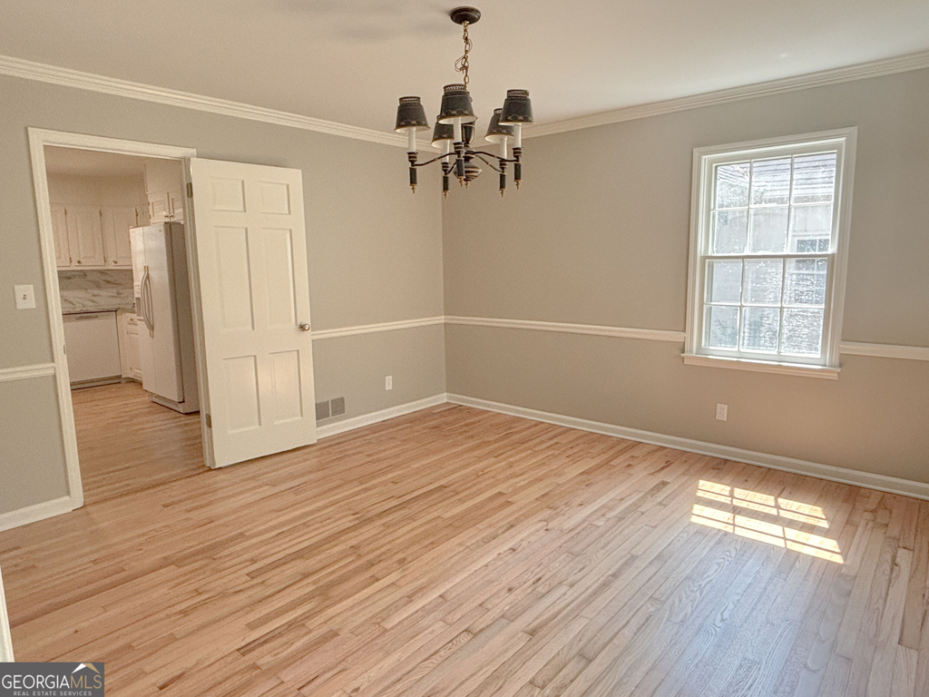 1680 Huntington Drive - Photo 7