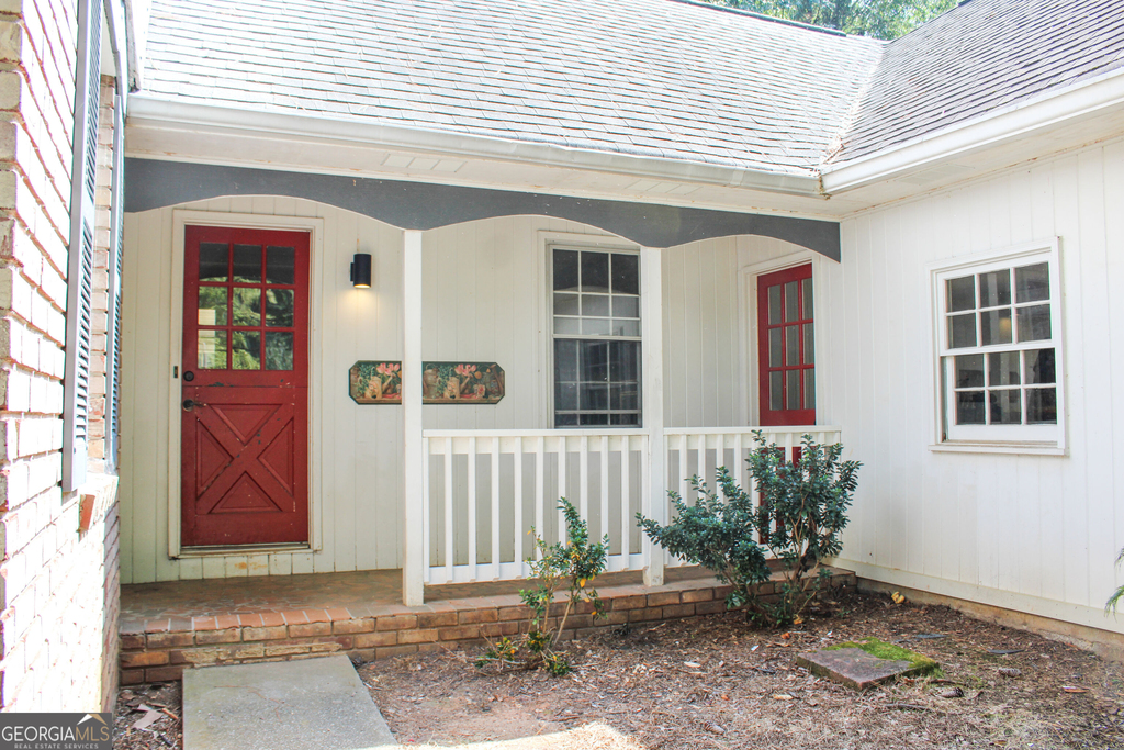 1680 Huntington Drive - Photo 3