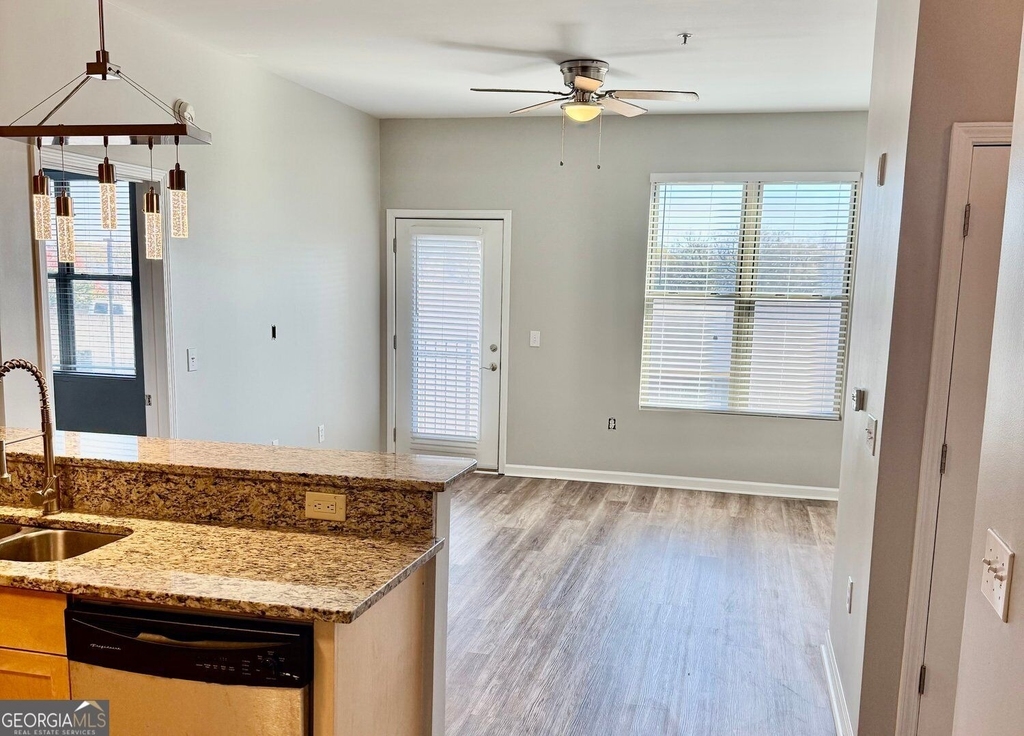 870 Mayson Turner Road Nw - Photo 1