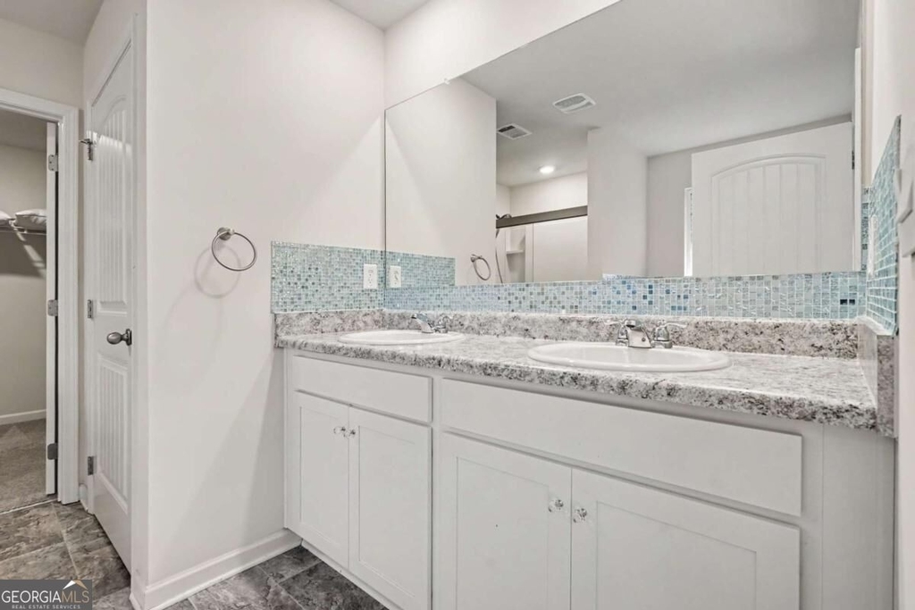 477 Starbuck Parkway - Photo 22