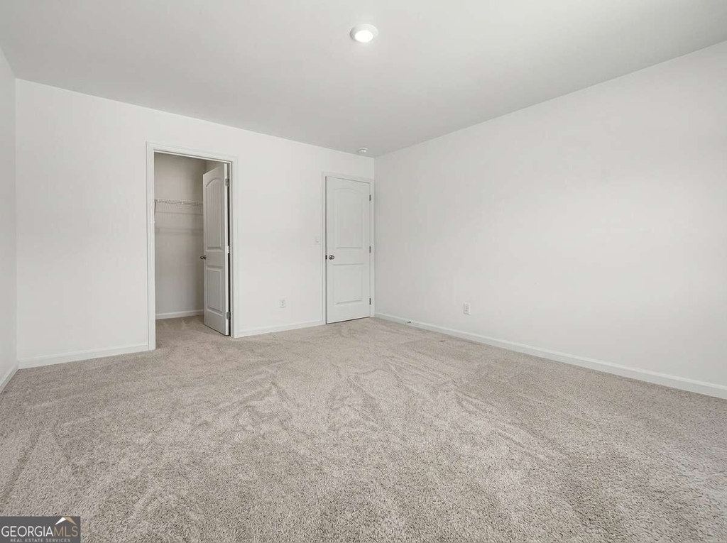 477 Starbuck Parkway - Photo 13