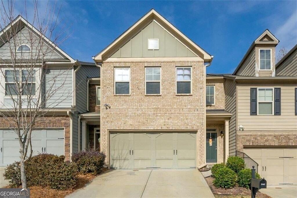 2462 Whiteoak Run Se - Photo 0