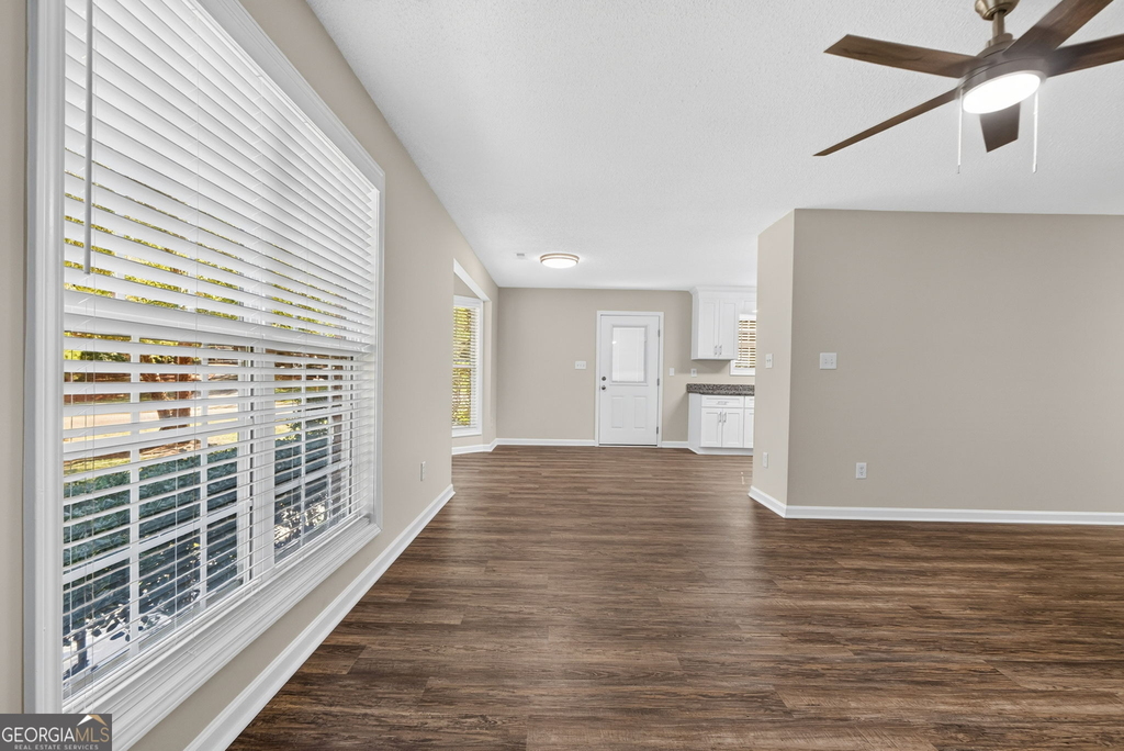 100 Bluebird Lane - Photo 9
