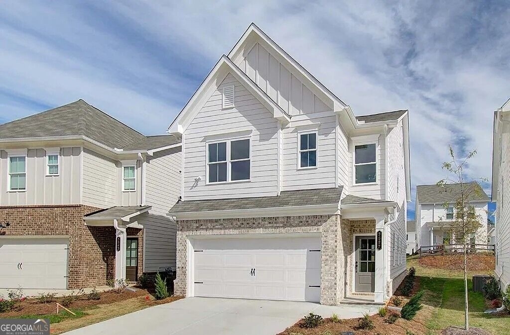 4021 Hillmont Lane - Photo 0
