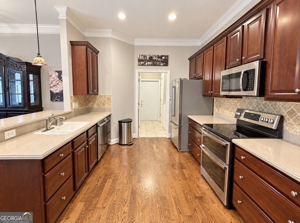 2100 Village Lane - Photo 6
