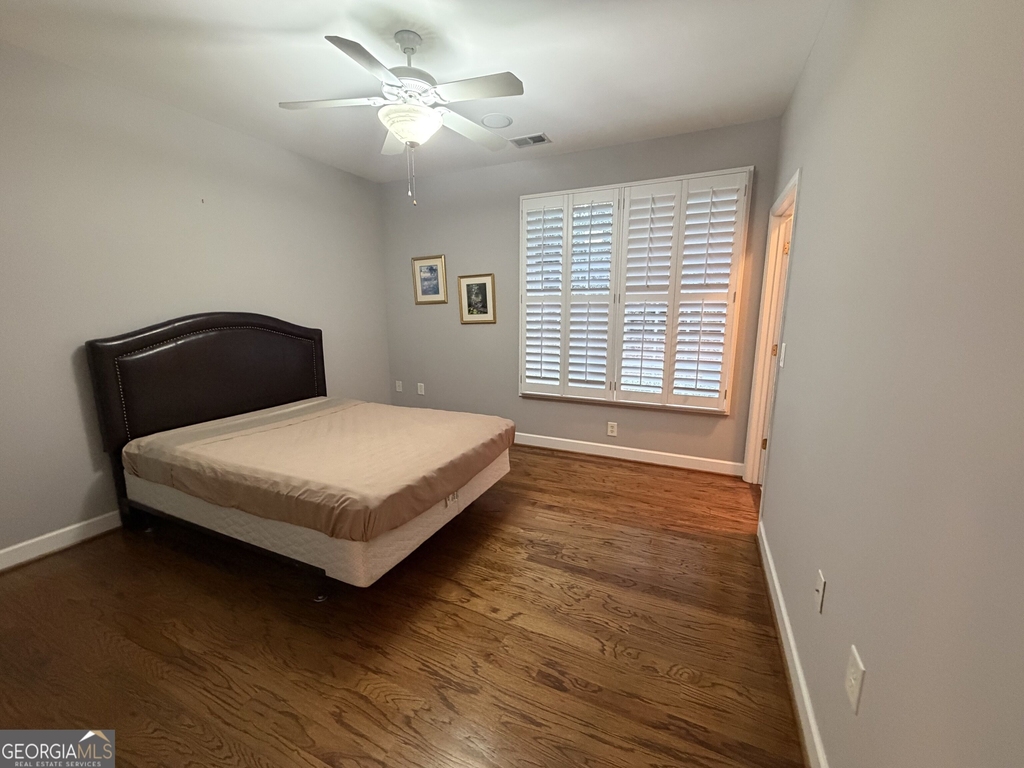 2100 Village Lane - Photo 17