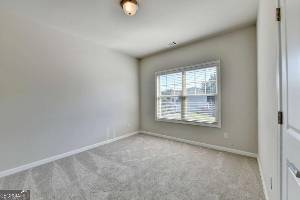 3860 Grandview Manor Drive - Photo 18