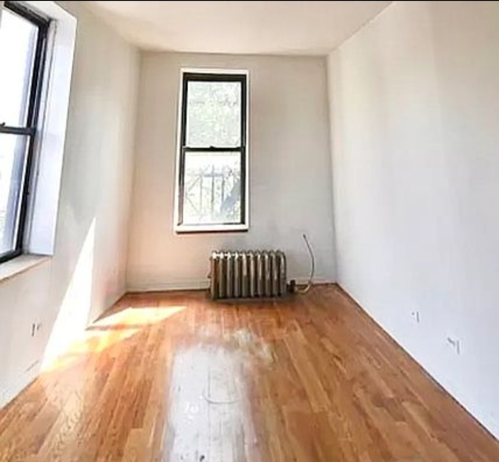 18 King Street - Photo 2