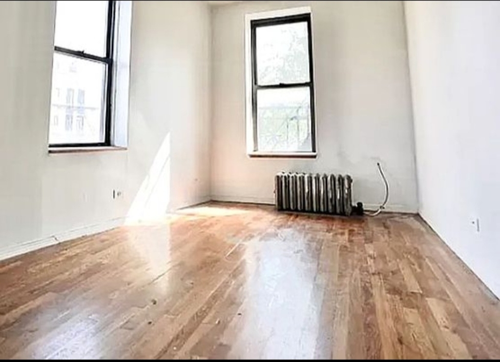 18 King Street - Photo 1