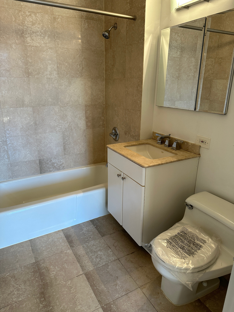 West 48th Street - Photo 6